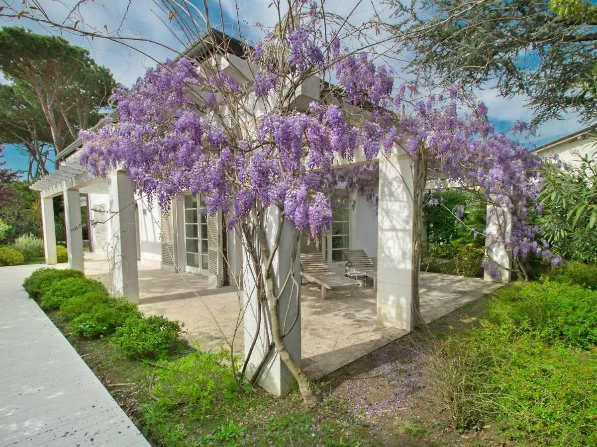 פורטה דיי מארמי Villa Delizia By Interhome 0*, פורטה דיי מארמי